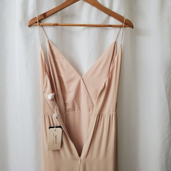 NWT WAYF Champagne V Neck Wynona Tie Waist Gown Size Medium - Picture 6 of 13